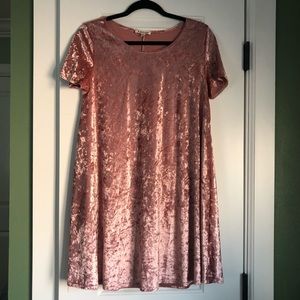 Pink crushed velvet short sleeve swing dress